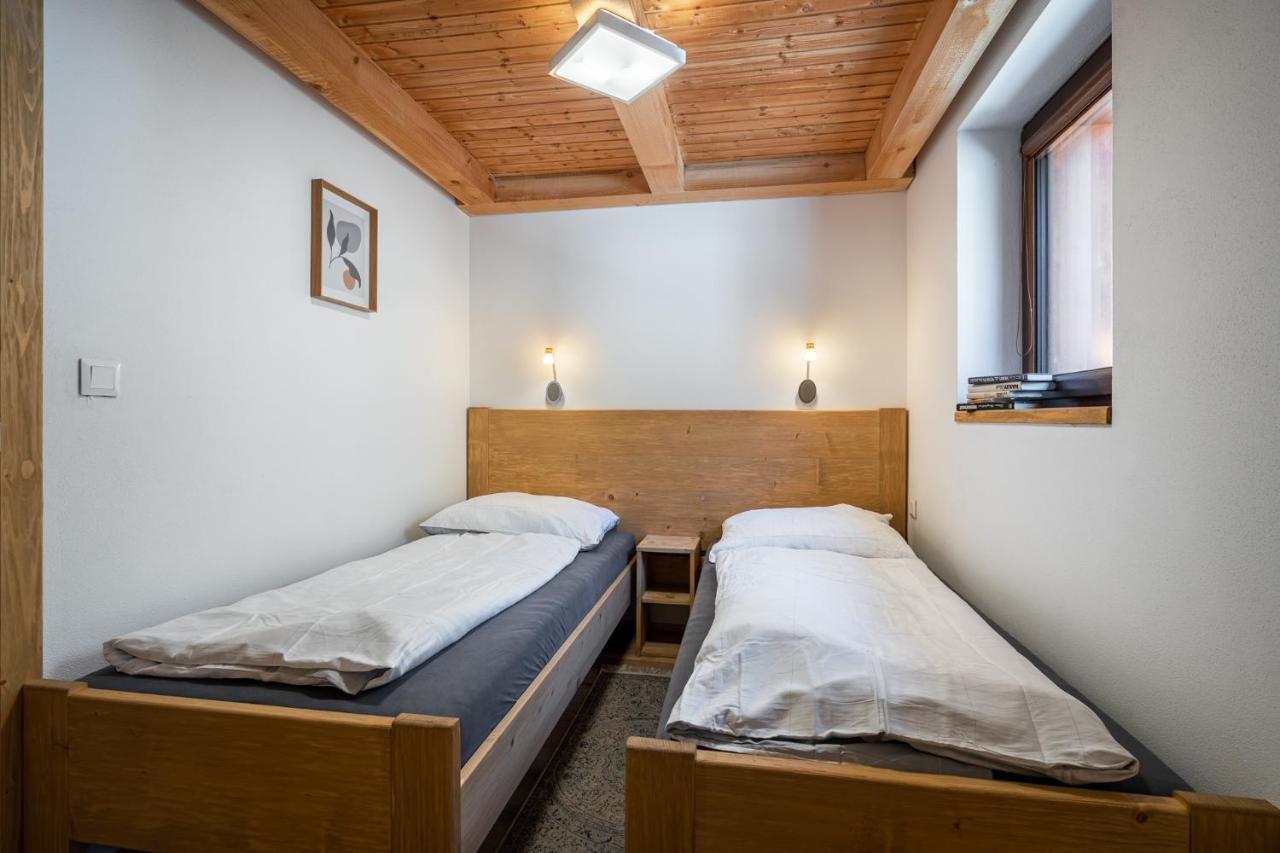 Apartments Srdiecko - Sauna In Smaller Apt - Highest In Central Europe - Fireplace - In The Forest Tale Exterior photo