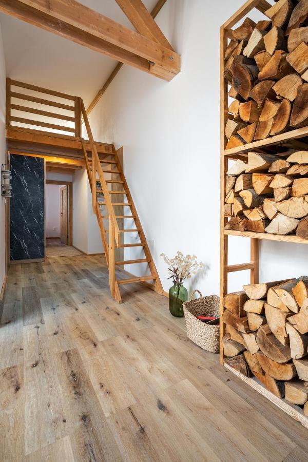 Apartments Srdiecko - Sauna In Smaller Apt - Highest In Central Europe - Fireplace - In The Forest Tale Exterior photo