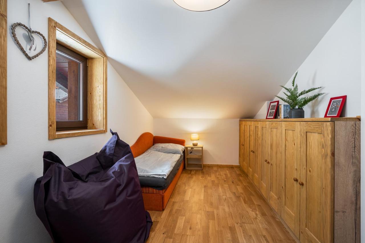 Apartments Srdiecko - Sauna In Smaller Apt - Highest In Central Europe - Fireplace - In The Forest Tale Exterior photo